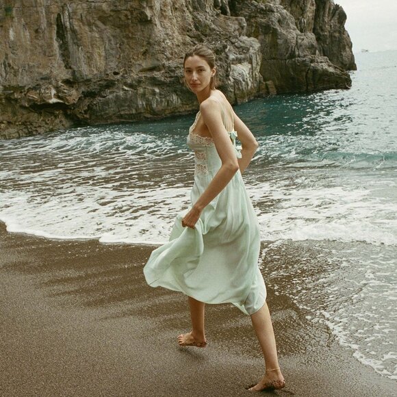 Doen Dresses & Skirts - NWT DOEN Venus Dress in Creme De Menthe Size Small